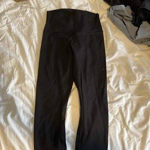 Lulu lemon black wunder under luxtreme 23” high rise leggings